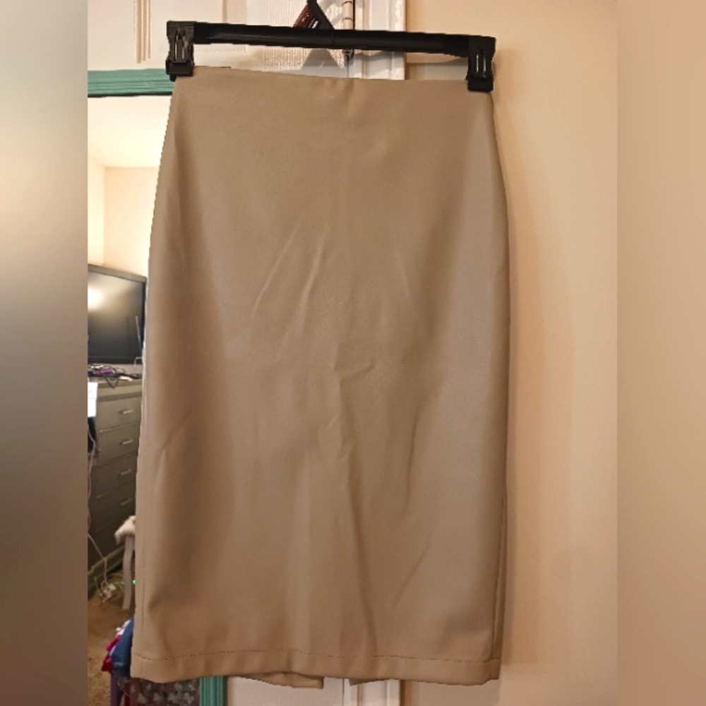 Elegant khaki color high waist pencil skirt,suitable for work,casual wear